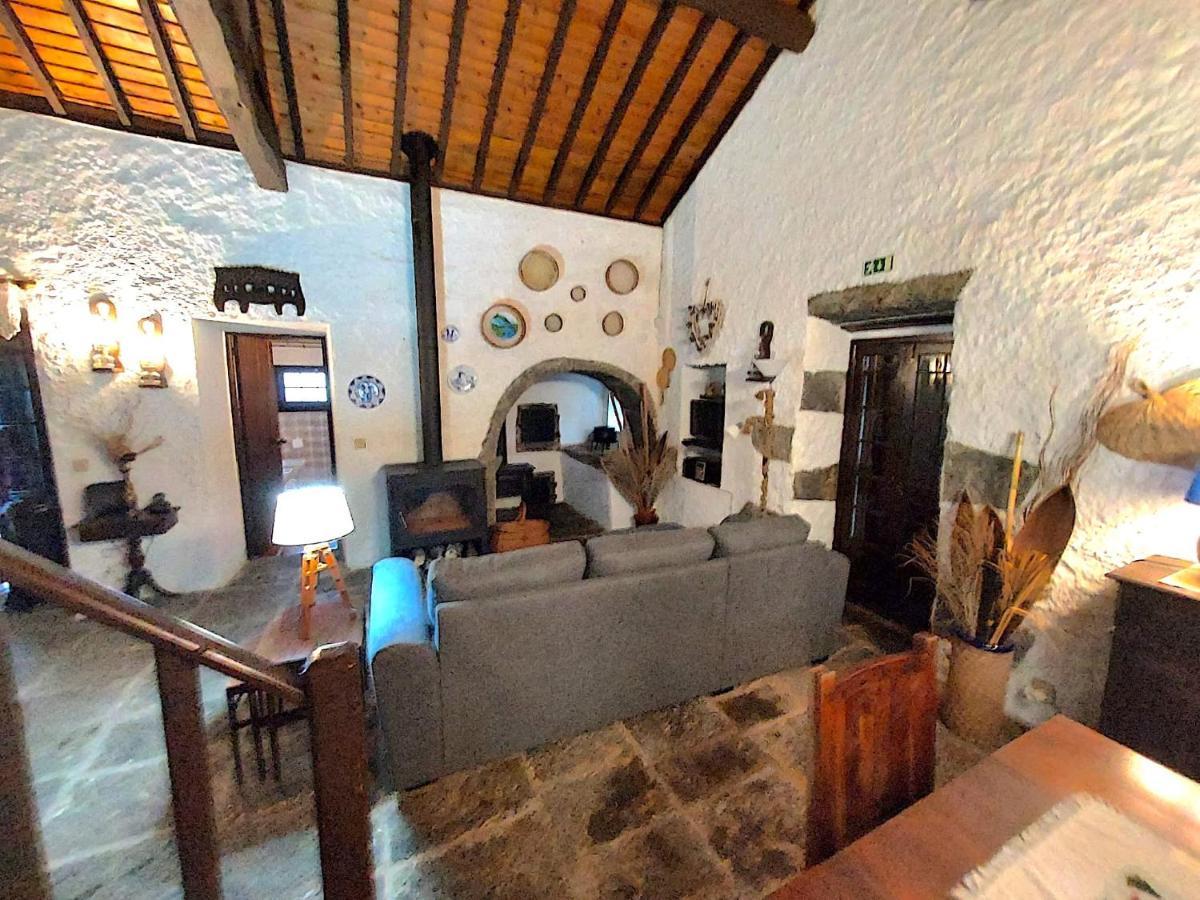 モステイロス Casa Da Pedreiraヴィラ エクステリア 写真