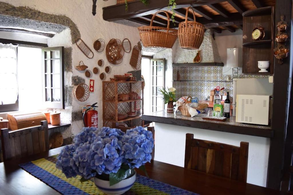 モステイロス Casa Da Pedreiraヴィラ エクステリア 写真